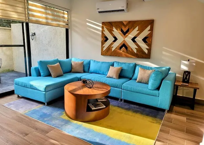 Amazing Dream Home In Gated Community